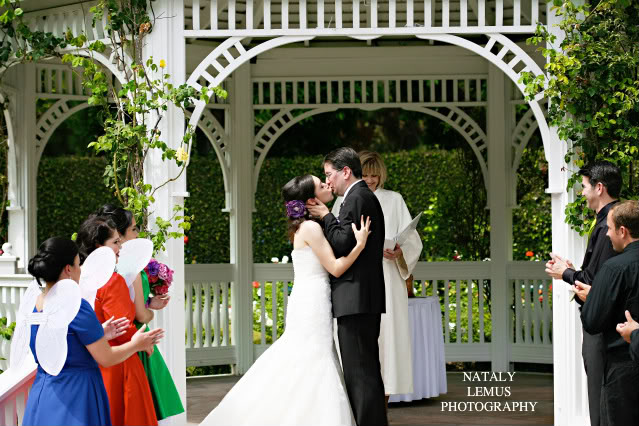 8 Ways to Decorate the Rose Court Garden Gazebo