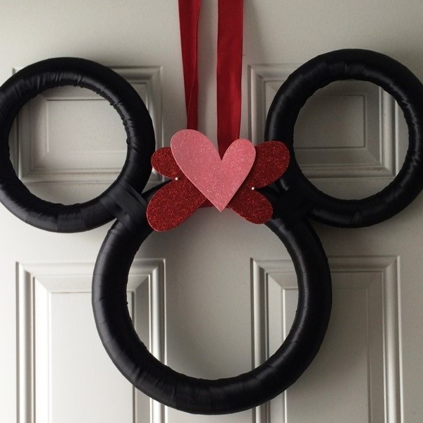 DIY Year Round Mickey Wreath with Holiday Overlays