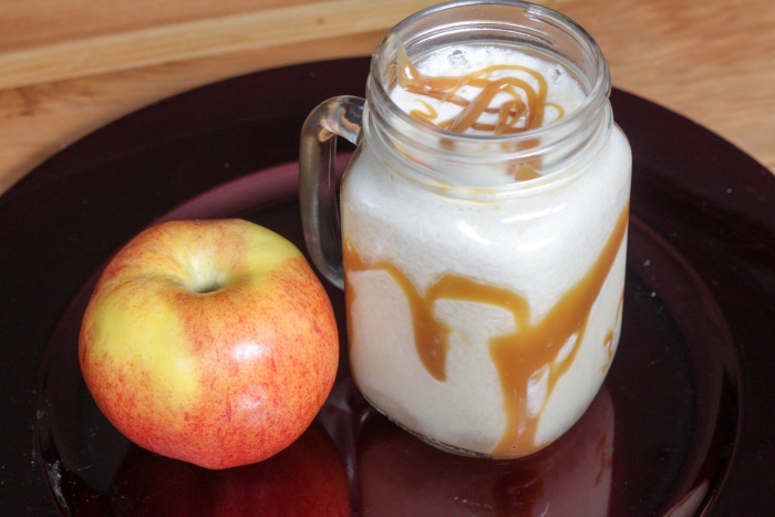 Disneyland's Caramel Apple Smoothie Copycat Recipe