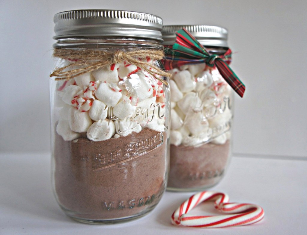 https://www.thisfairytalelife.com/wp-content/uploads/2014/12/hot-chocolate-mason-jars.jpg