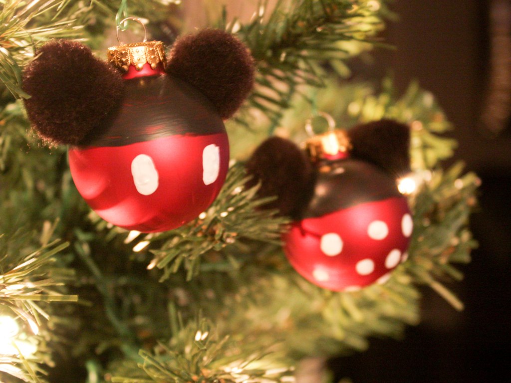 mickey mouse christmas ornament diy