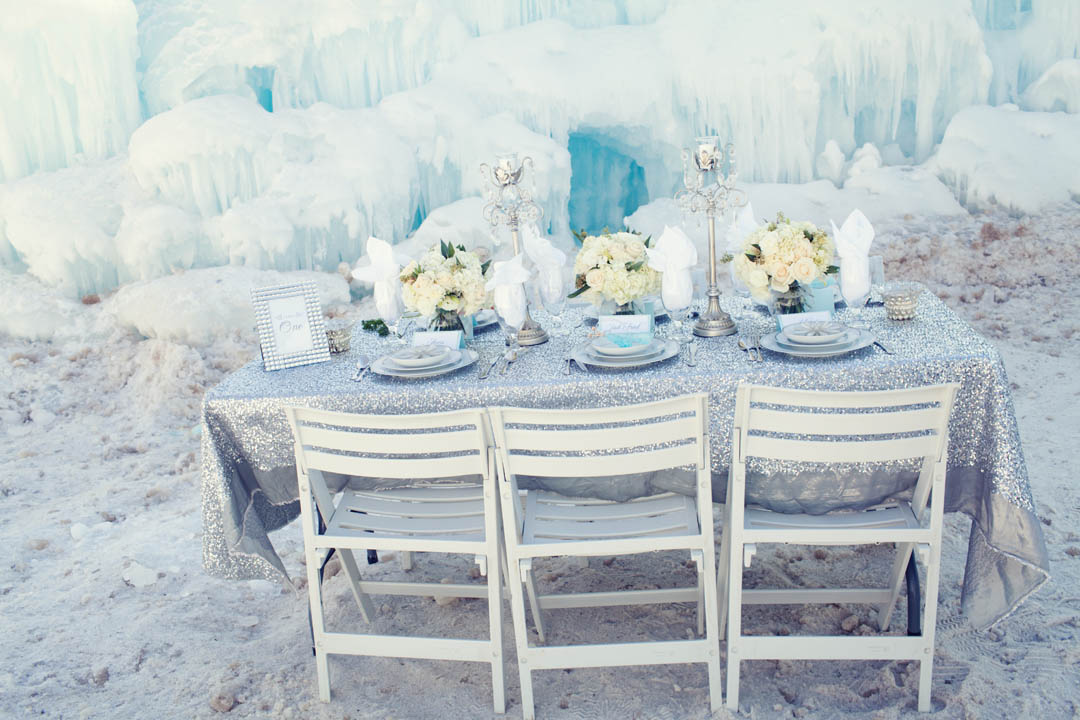 Frozen Winter Wedding Styled Shoot // Ashleigh Rachel Photography