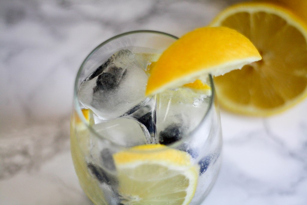 Blueberry Lemonade Rum Spritzer