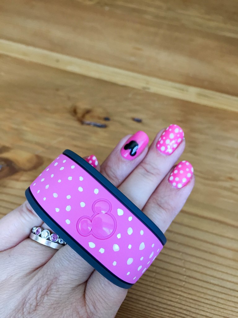 Easy Ideas for Decorating Magic Bands