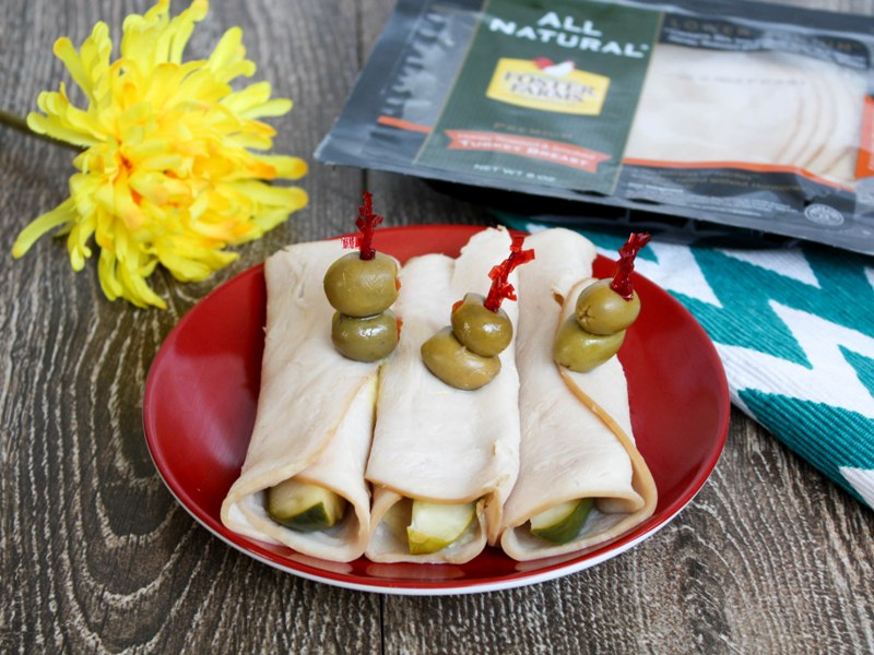 Easy Low Carb Snack: Turkey Pickle Roll Ups