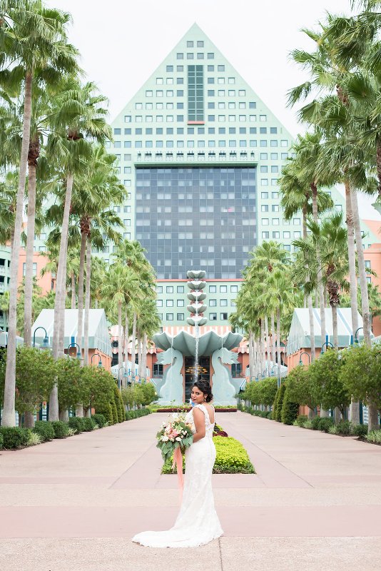 Gorgeous Disney Details In This Styled Shoot At Walt Disney World