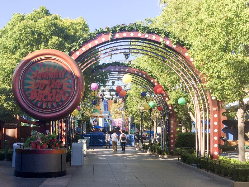 Dance Party "Jammin' on the Backlot" Replaces "Mad T Party" at Disney California Adventure