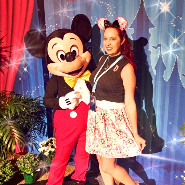 A Magical Morning at Disneyland with Disney Social Media Moms!