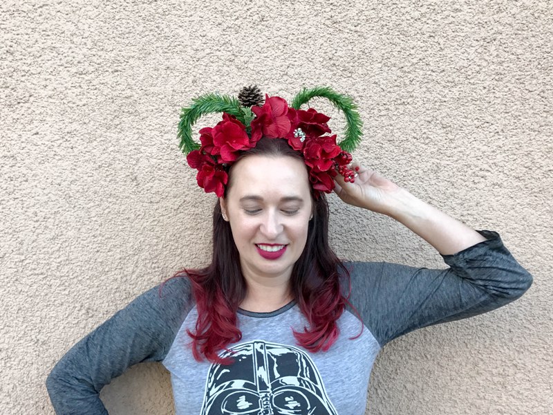 DIY Christmas Wreath Mickey Ears