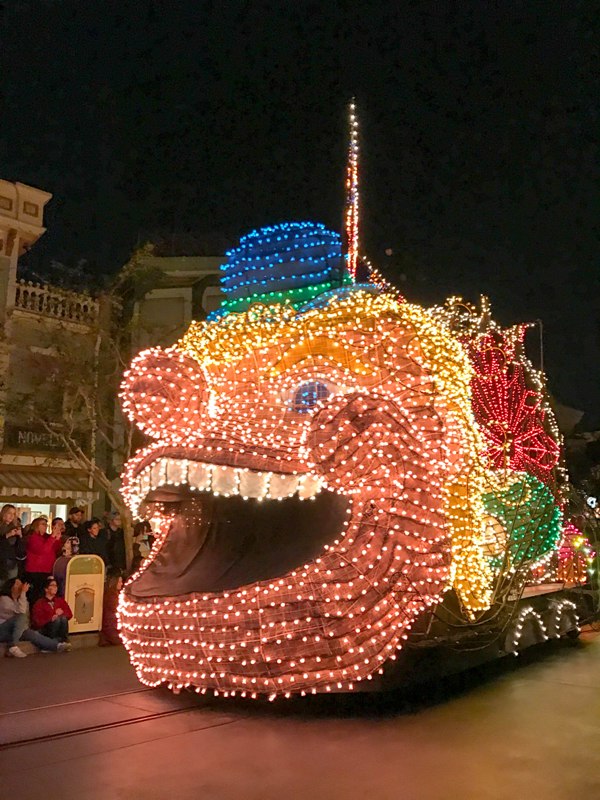 The Main Street Electrical Parade is Back at Disneyland!