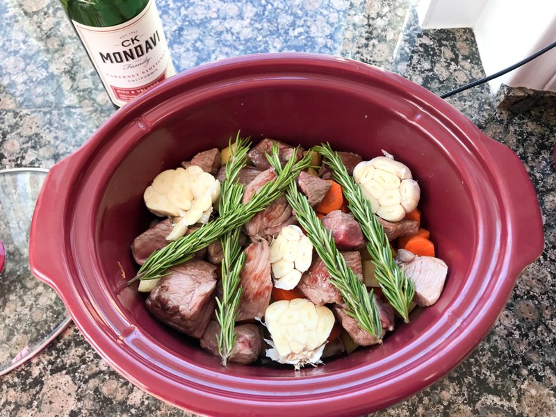 Slow Cooker Garlic Rosemary Roasted Lamb