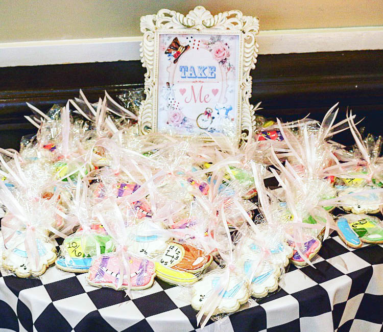 alice in wonderland bridal shower favors