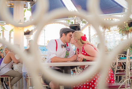 Introducing the 2018 Real Disney Wedding Contributors!