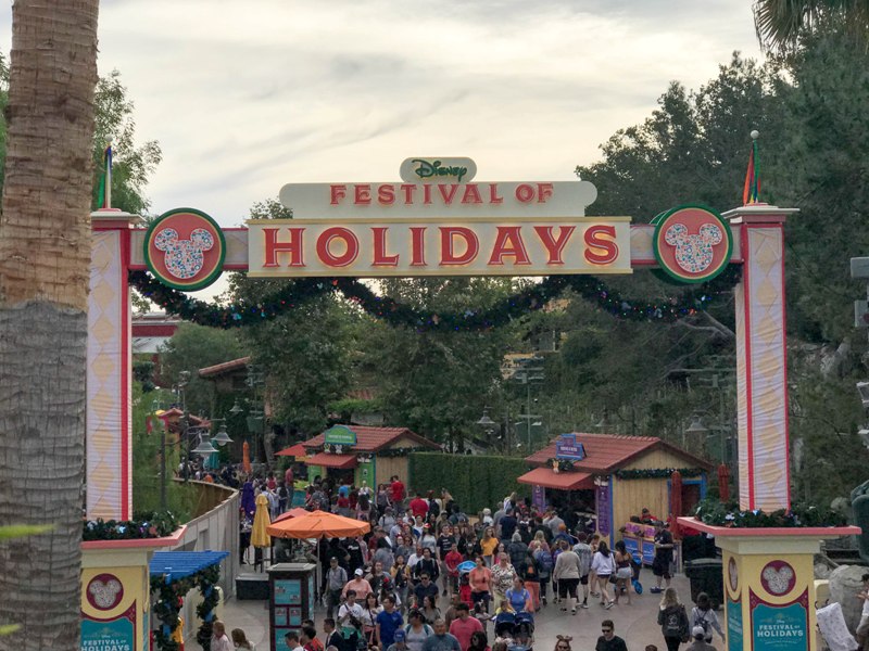 Guide to Festival of Holidays 2018 at The Disneyland Resort