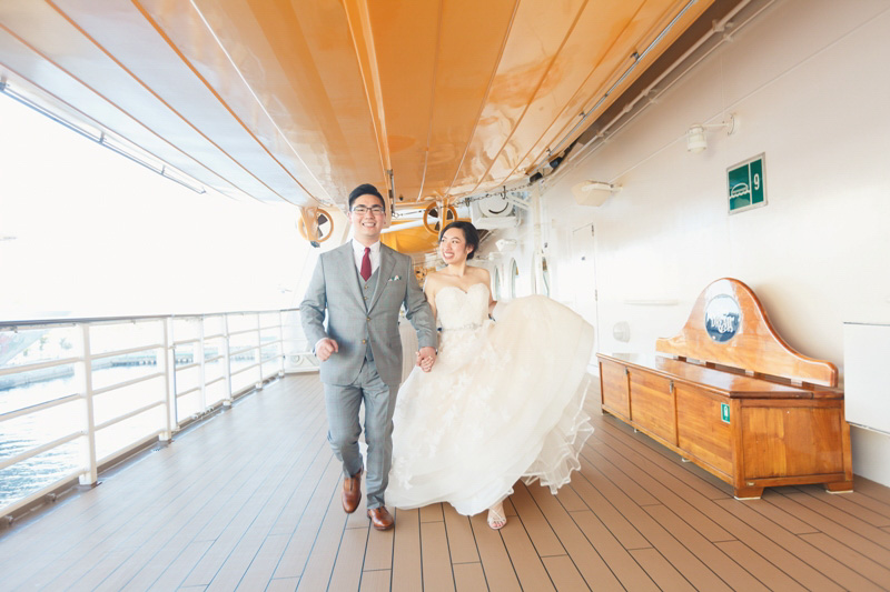 Stephanie and Thomas' Magical Wedding on the Disney Dream