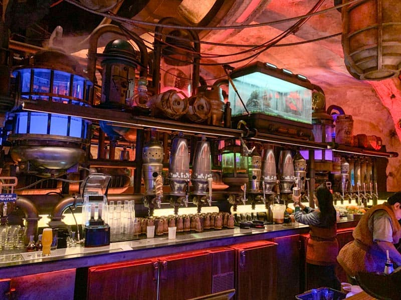 Hollywood Studios: Oga's Cantina — Disney Booze Guide