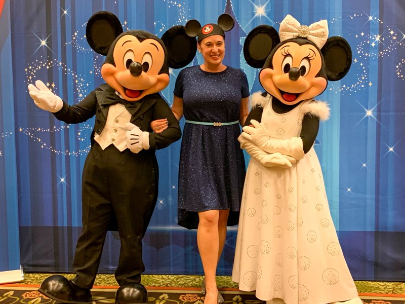 A True "Guest" Post - Ashley and Eric's Cinderella Themed Disneyland Wedding