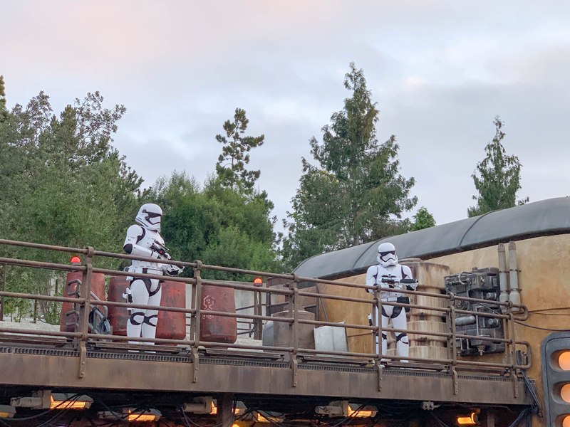 8 Insider Tips to Know Before Visiting STAR WARS: Galaxy's Edge at Disneyland