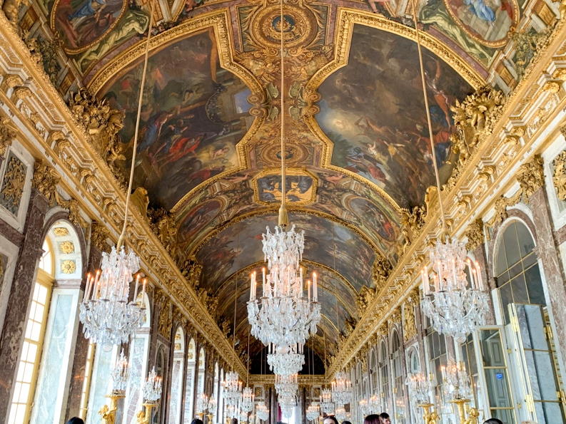 Hall of mirrors at Versailles palace