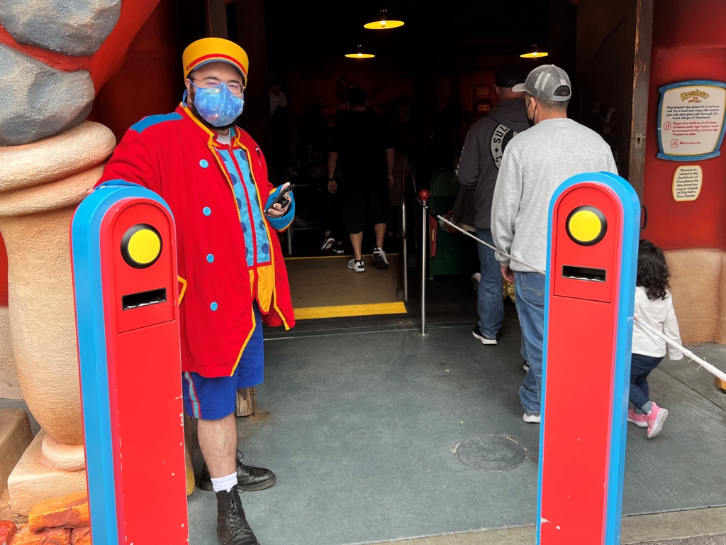 Lightning Lane entrance at Roger Rabbit's Cartoon Spin at Disneyland