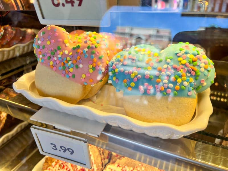 Pink and blue pastel Mickey shaped cookies