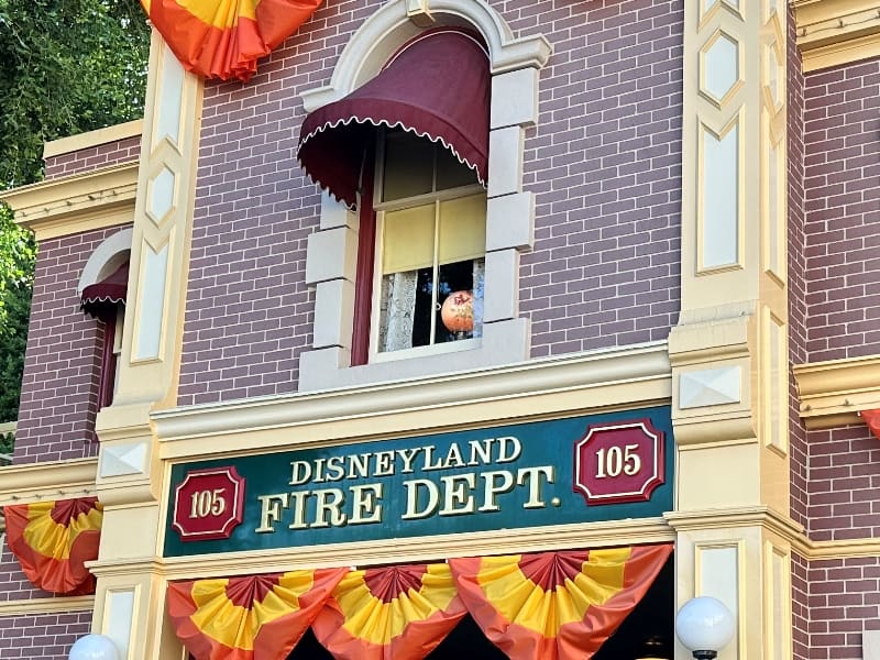 A victorian era lamp is always on in the window at Walt's apartment at Disneyland