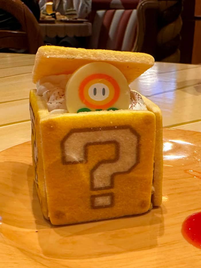 ? Block Tiramisu at Super Nintendo World