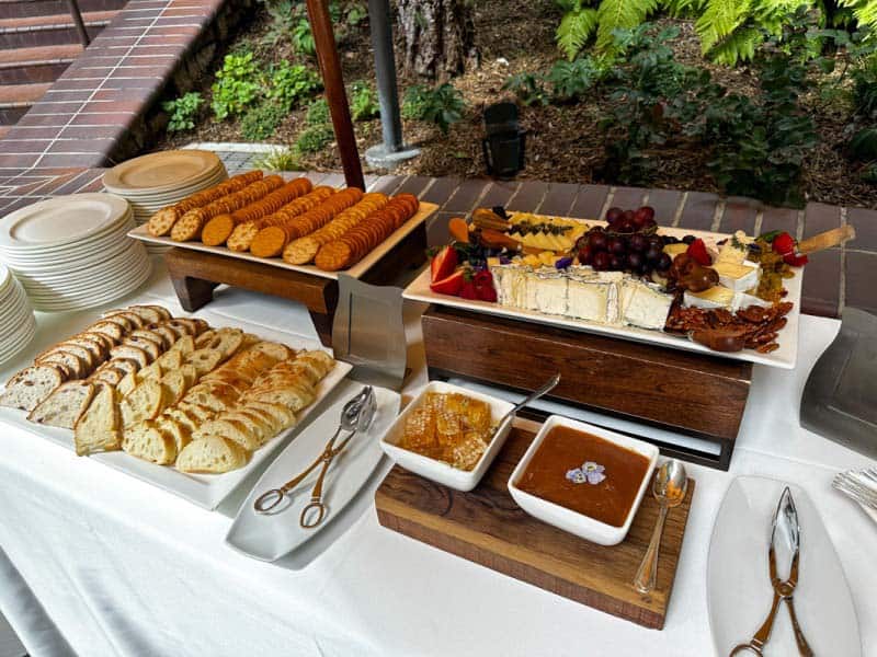 Cheese and crackers appetizer buffet