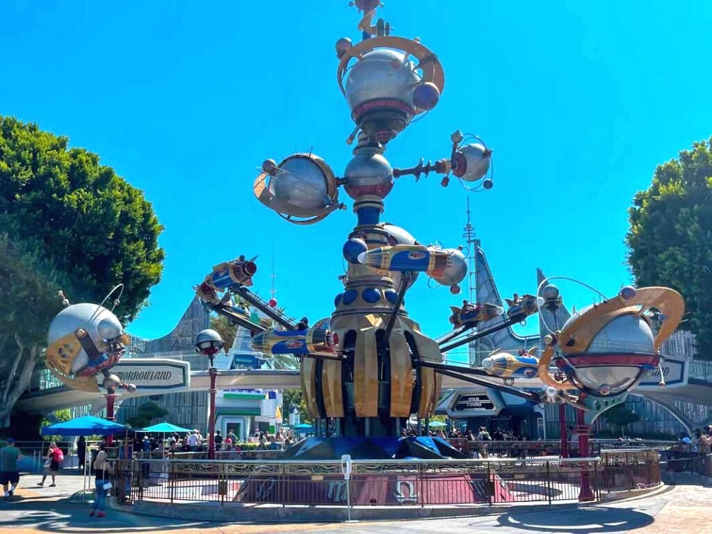 The entrance to Tomorrowland at Disneyland Park